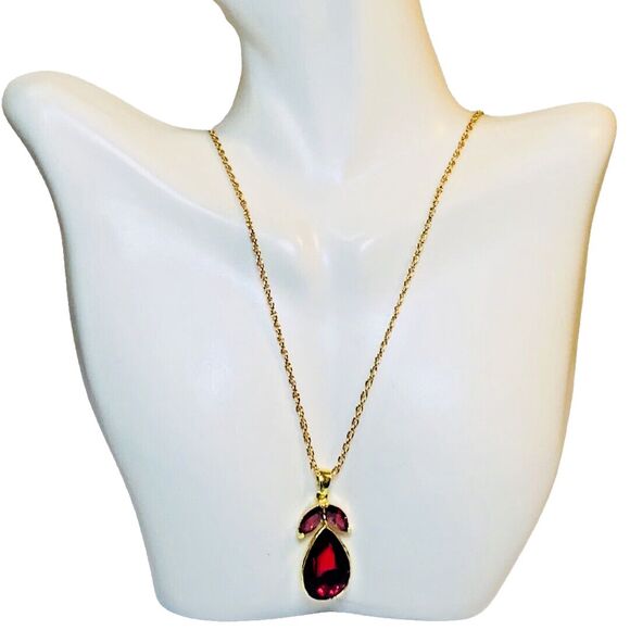 Vintage Red Rhinestone Pear Pendant Necklace 24" Gold Tone - Picture 2 of 16
